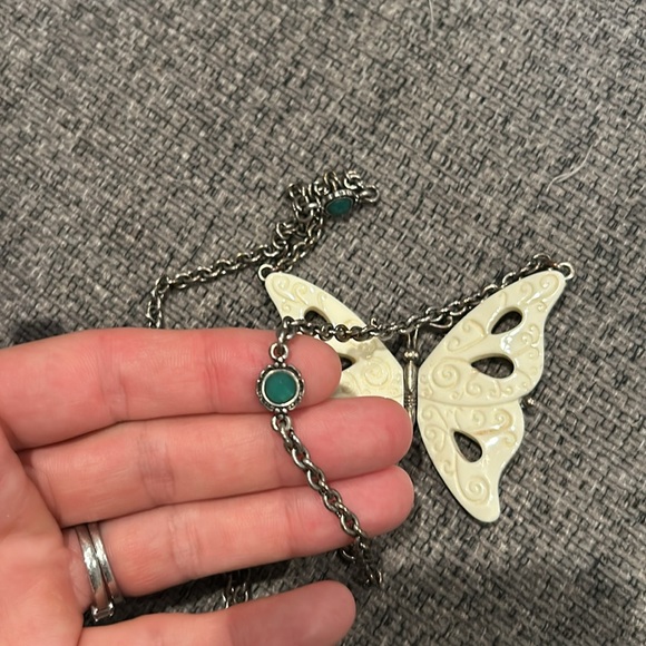 Lucky Brand Large Butterfly Necklace 🦋 - Picture 4 of 4